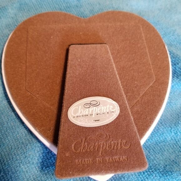 Vintage Heart picture frame by Charpente - Picture 3 of 4